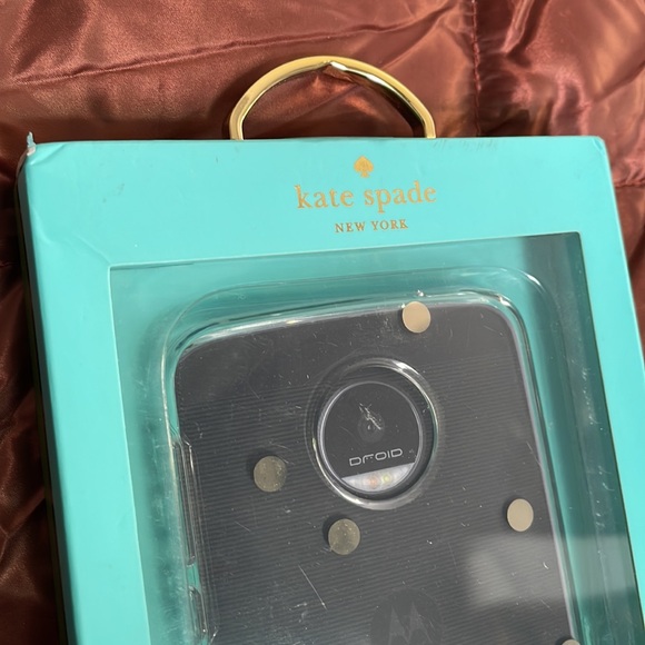 NWT.  Kate Spade Flexible hard shell case.  Moto Z droid edition. - Picture 2 of 5